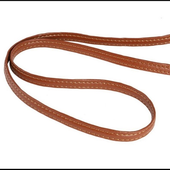 Martha’s Vineyard Round Wicker Brown Rattan Crossbody Handbag - Picture 7 of 13